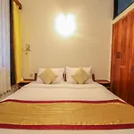 Oyo 10906 Home Modern 1Bhk Baga